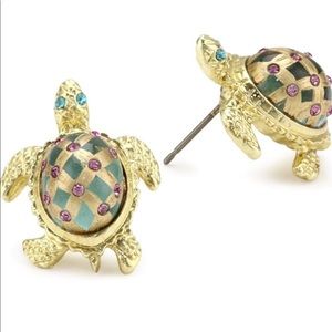 ⭐️BETSEY JOHNSON rhinestone Turtle post Earrings nib